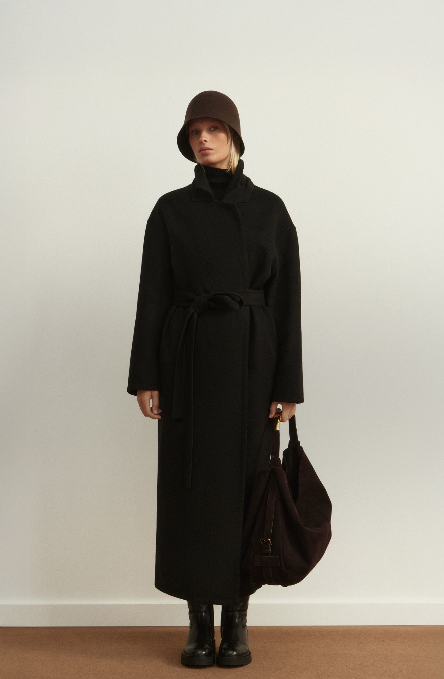 Анам мені порно жалауға мәжбүрлейді